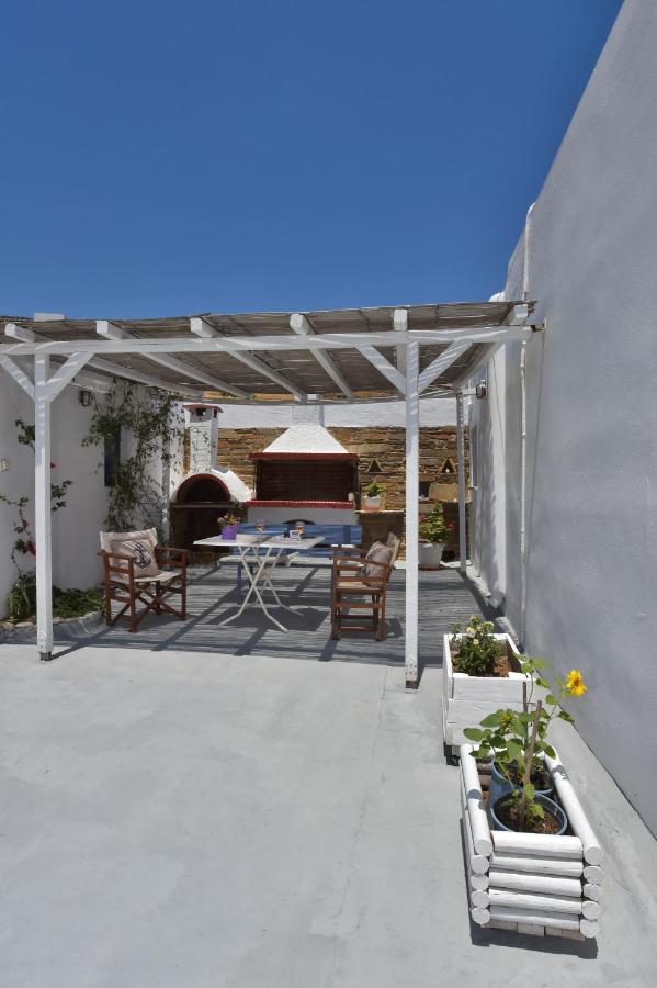 Апартаменты Tinos Peristerionas Экстерьер фото